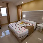 Jerocades 4*