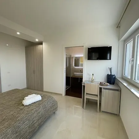 Jerocades 4*