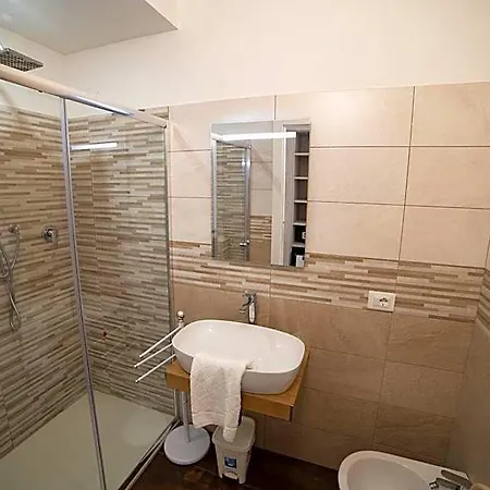 Jerocades Bed & Breakfast 4*