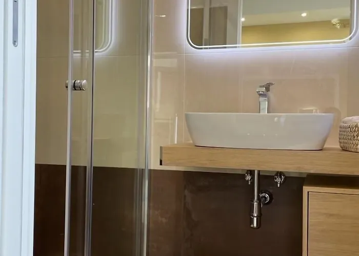 Jerocades Bed & Breakfast 4*